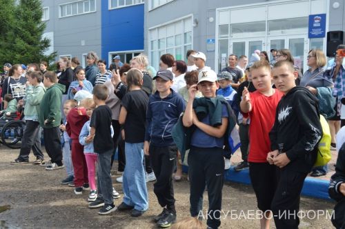 Аксубайда байкерлар балаларга шатлык бүләк итте
