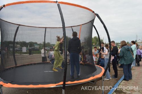 Аксубайда байкерлар балаларга шатлык бүләк итте