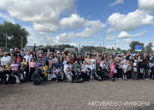Аксубайда байкерлар балаларга шатлык бүләк итте