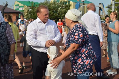 Аксубай районында ишегалды бәйрәме: җырлар, уеннар, котлаулар