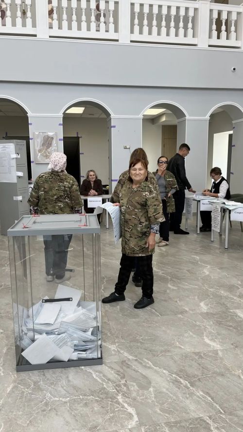 Аксубай волонтерлары командасы сайлау участогында бердәм тавыш бирде