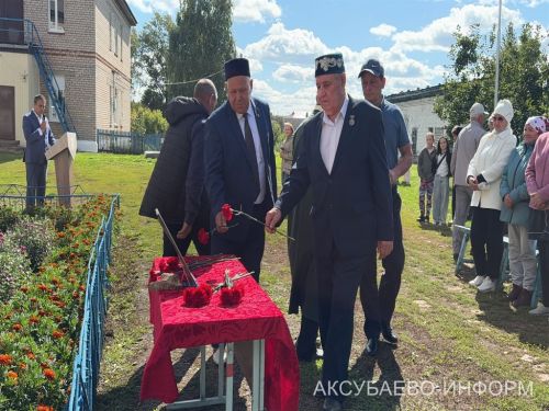 В Новом Ибрайкине Аксубаевского района состоялось открытие мемориальной доски бойцу СВО