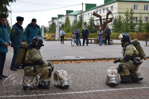 В Аксубаеве прошел заключительный этап соревнований по функциональному пожарному многоборью среди территориальных подразделений Федеральной противопожарной службы по РТ 2023 года