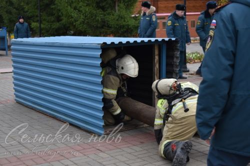 В Аксубаеве прошел заключительный этап соревнований по функциональному пожарному многоборью среди территориальных подразделений Федеральной противопожарной службы по РТ 2023 года