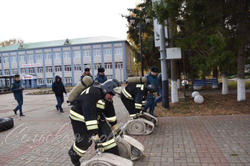В Аксубаеве прошел заключительный этап соревнований по функциональному пожарному многоборью среди территориальных подразделений Федеральной противопожарной службы по РТ 2023 года