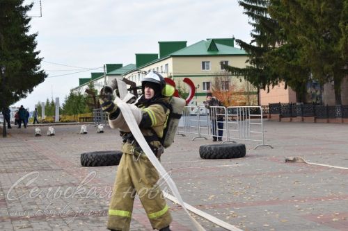 В Аксубаеве прошел заключительный этап соревнований по функциональному пожарному многоборью среди территориальных подразделений Федеральной противопожарной службы по РТ 2023 года