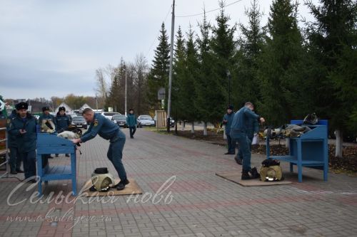 В Аксубаеве прошел заключительный этап соревнований по функциональному пожарному многоборью среди территориальных подразделений Федеральной противопожарной службы по РТ 2023 года