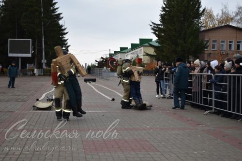 В Аксубаеве прошел заключительный этап соревнований по функциональному пожарному многоборью среди территориальных подразделений Федеральной противопожарной службы по РТ 2023 года
