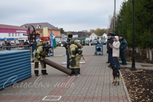 В Аксубаеве прошел заключительный этап соревнований по функциональному пожарному многоборью среди территориальных подразделений Федеральной противопожарной службы по РТ 2023 года
