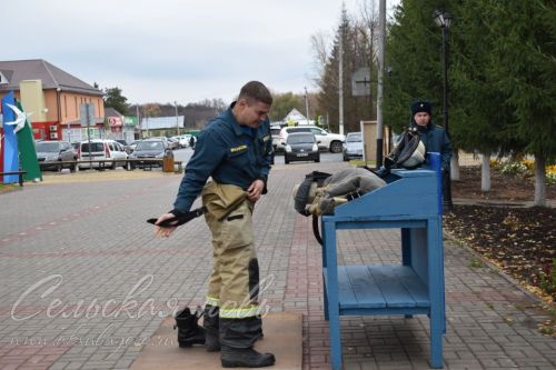 В Аксубаеве прошел заключительный этап соревнований по функциональному пожарному многоборью среди территориальных подразделений Федеральной противопожарной службы по РТ 2023 года