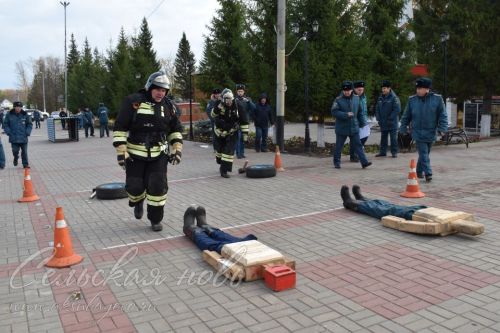 В Аксубаеве прошел заключительный этап соревнований по функциональному пожарному многоборью среди территориальных подразделений Федеральной противопожарной службы по РТ 2023 года