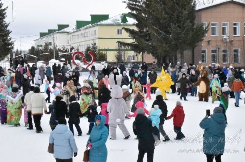 В Аксубаеве отпраздновали Масленицу и встретили весну