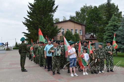 Аксубаевцы, охранявшие рубежи страны, отметили День пограничника