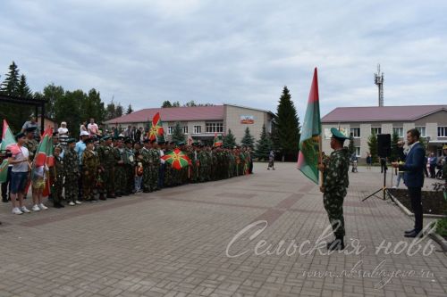 Аксубаевцы, охранявшие рубежи страны, отметили День пограничника