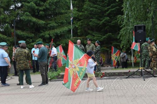 Аксубаевцы, охранявшие рубежи страны, отметили День пограничника