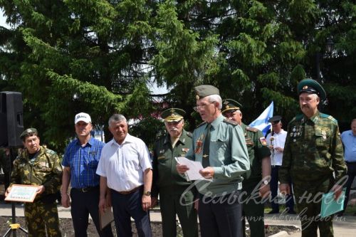 Аксубаевцы, охранявшие рубежи страны, отметили День пограничника