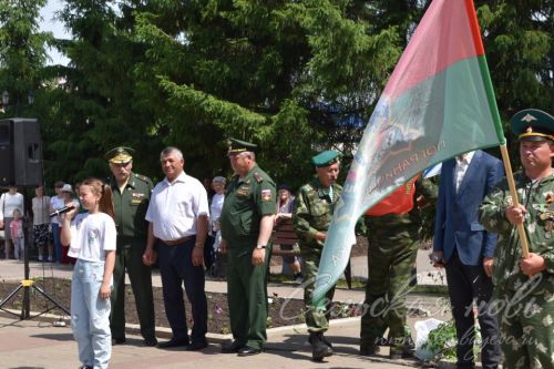Аксубаевцы, охранявшие рубежи страны, отметили День пограничника