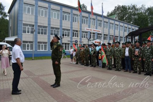 Аксубаевцы, охранявшие рубежи страны, отметили День пограничника