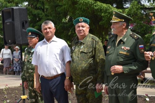 Аксубаевцы, охранявшие рубежи страны, отметили День пограничника