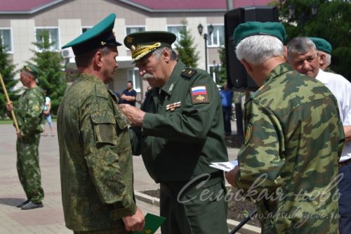 Аксубаевцы, охранявшие рубежи страны, отметили День пограничника