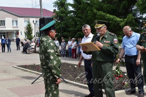 Аксубаевцы, охранявшие рубежи страны, отметили День пограничника