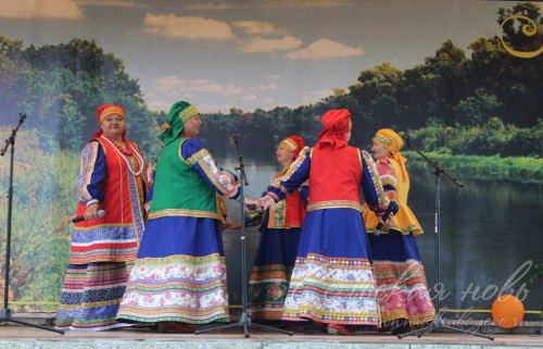 Фоторепортаж с праздника "Троицкие хороводы"