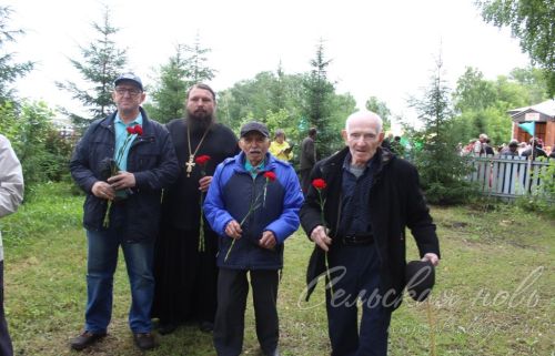 Фоторепортаж с праздника "Троицкие хороводы"