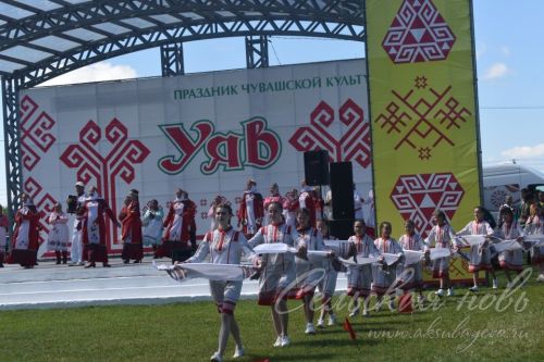 Фоторепортаж с праздника «Уяв»