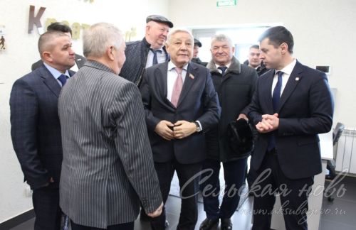 В Аксубаеве открыли крытый футбольный манеж «Аксу»