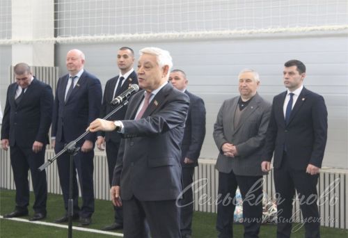 В Аксубаеве открыли крытый футбольный манеж «Аксу»