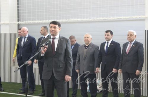 В Аксубаеве открыли крытый футбольный манеж «Аксу»