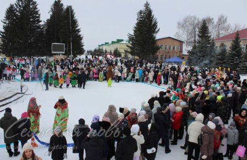 Аксубаево отпраздновало Масленицу и встретило весну