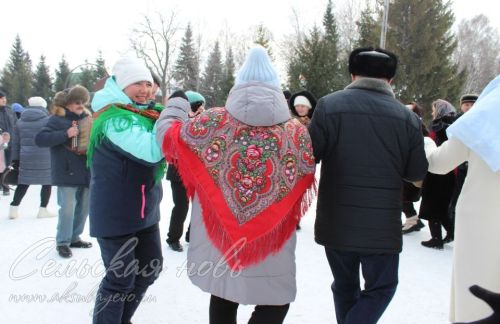 Аксубаево отпраздновало Масленицу и встретило весну