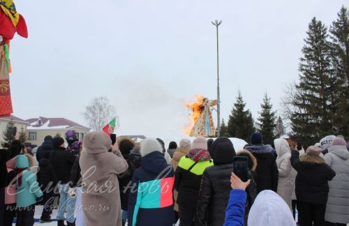 Аксубаево отпраздновало Масленицу и встретило весну