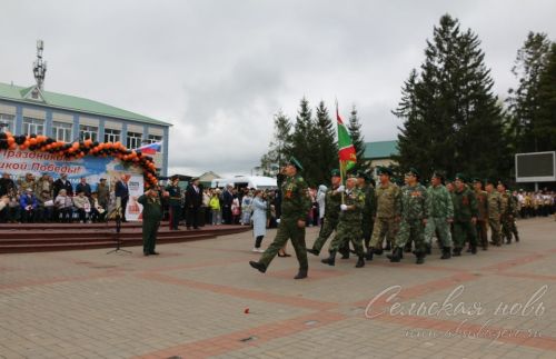 Фоторепортаж с Парада Победы в Аксубаеве