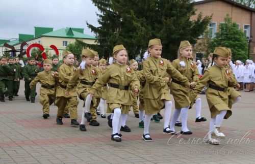 Фоторепортаж с Парада Победы в Аксубаеве