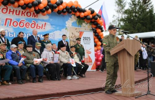 Фоторепортаж с Парада Победы в Аксубаеве