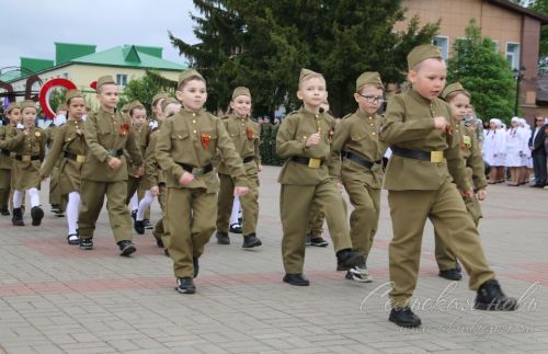 Фоторепортаж с Парада Победы в Аксубаеве