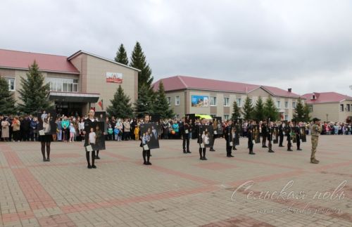 Фоторепортаж с Парада Победы в Аксубаеве
