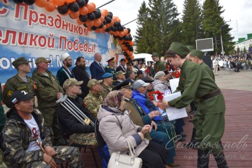 Фоторепортаж с Парада Победы в Аксубаеве