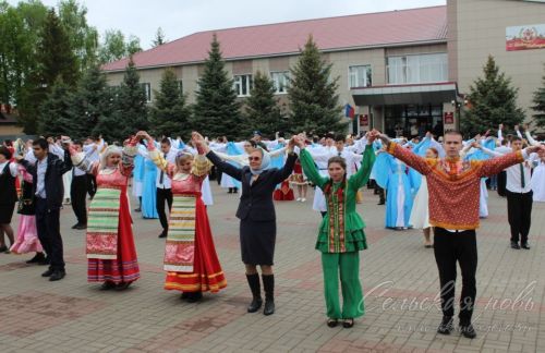 Фоторепортаж с Парада Победы в Аксубаеве