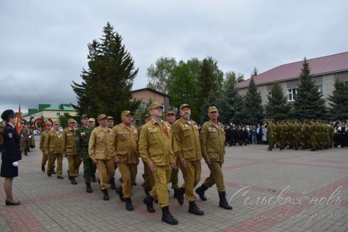 Фоторепортаж с Парада Победы в Аксубаеве