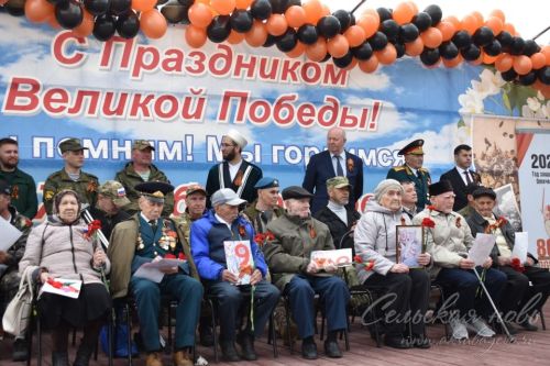 Фоторепортаж с Парада Победы в Аксубаеве