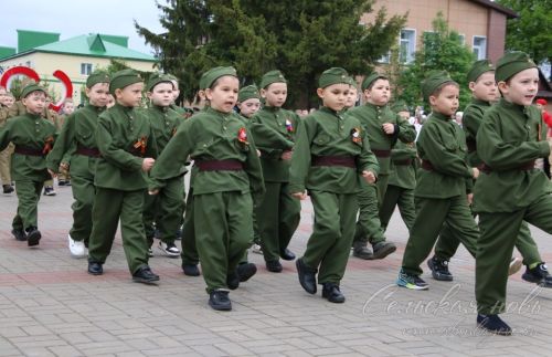 Фоторепортаж с Парада Победы в Аксубаеве