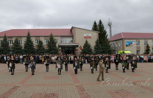 Фоторепортаж с Парада Победы в Аксубаеве