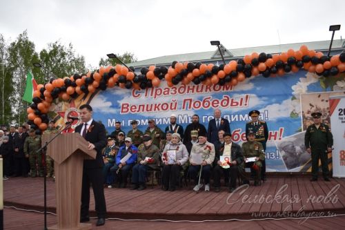 Фоторепортаж с Парада Победы в Аксубаеве