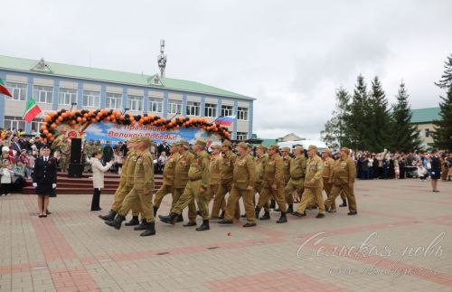 Фоторепортаж с Парада Победы в Аксубаеве