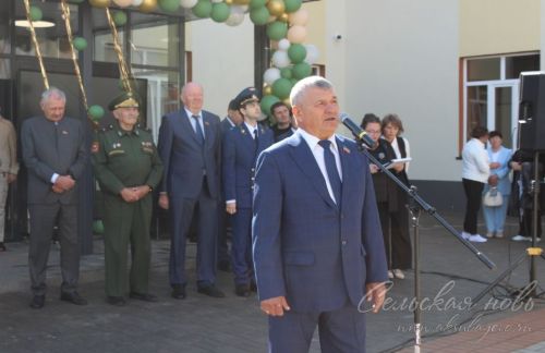 В Аксубаевском районе открыли школу после капремонта и провели августовское совещание работников образования