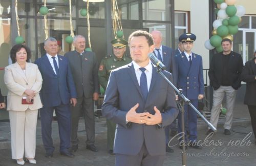 В Аксубаевском районе открыли школу после капремонта и провели августовское совещание работников образования