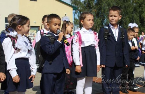 В Аксубаевском районе открыли школу после капремонта и провели августовское совещание работников образования